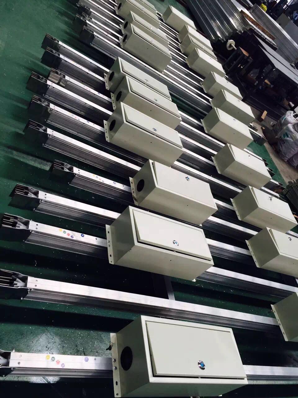 什么是封閉插接母線槽-母線槽,密集型母線槽,低壓封閉母線,上海母線廠家 什么是封閉插接母線槽-母線槽,密集型母線槽,低壓封閉母線,上海母線廠家